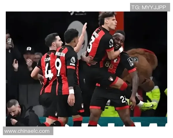 意甲激战：多特蒙德与那不勒斯战成平局乌龙球引发争议与全场沸腾