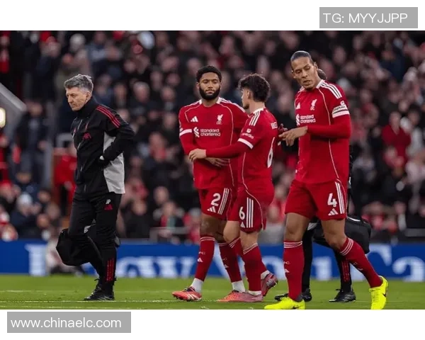 英超焦点战利物浦与阿森纳互交白卷全场气氛紧张引发热议