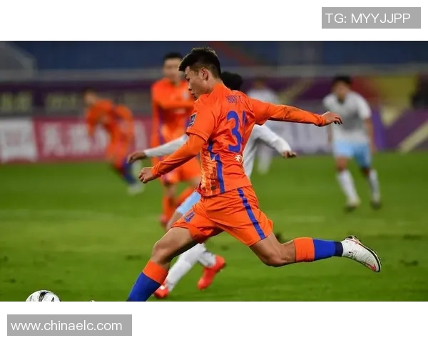 中超热刺遭尤文图斯逆转4-3惨败引发转会风波与球迷热议